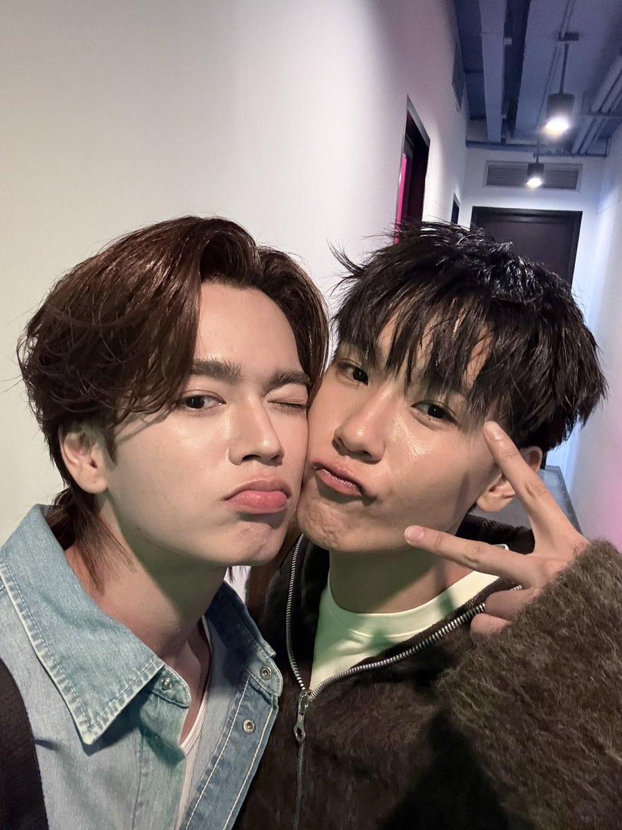 ก่อนเติมแมว (🪫)                  หลังเติมแมว (🔋)