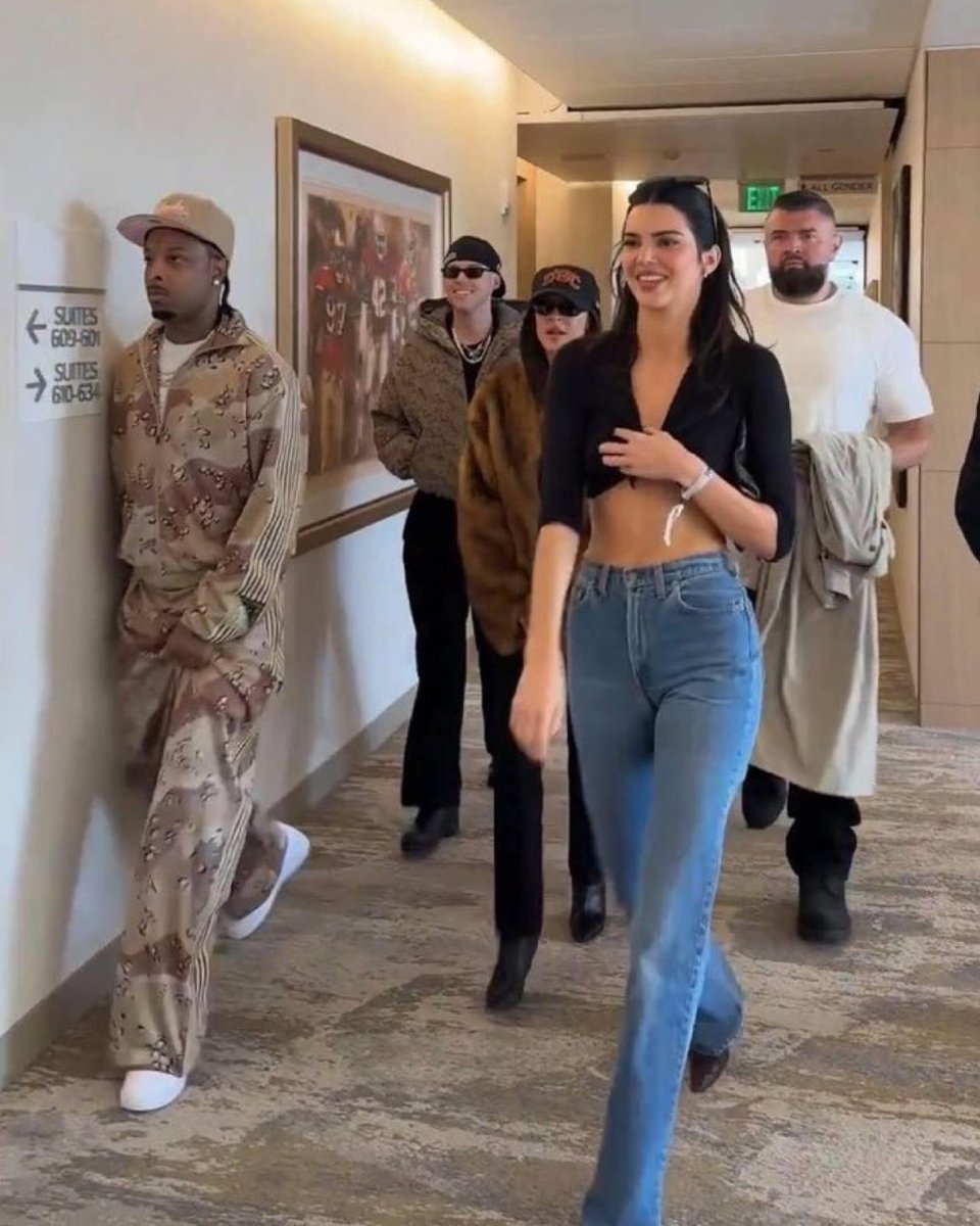 Me avoiding  girls with lion shape