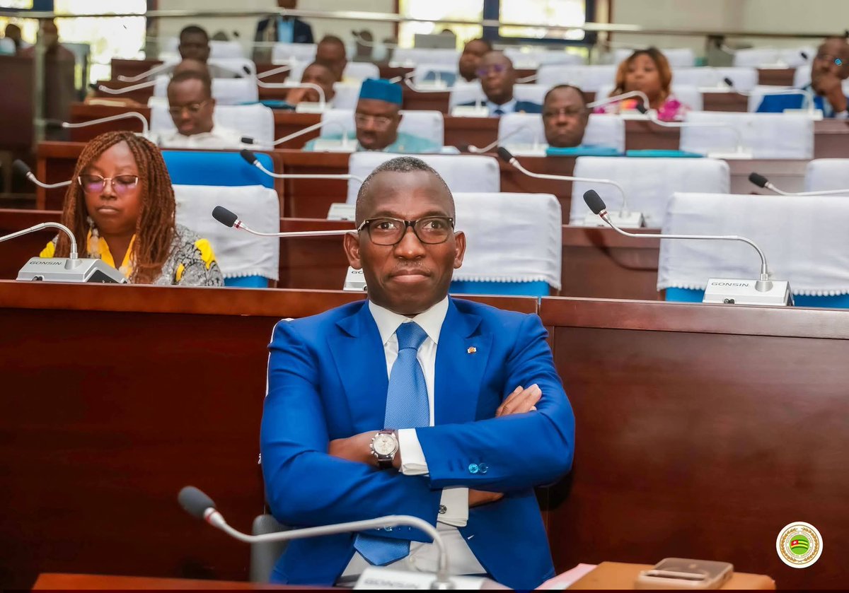 Komi Selom Klassou tweet media