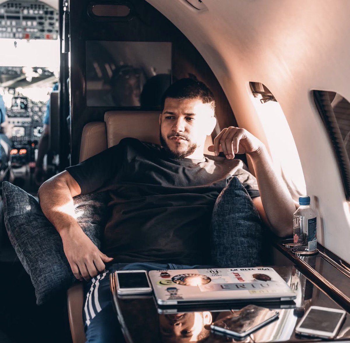 WrittenByRay tweet media