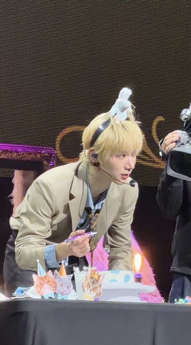 หน้าตาจิ้มลิ้มมาก รูปนี้คือ 😭😭😭😭😭😭😭😭😭😭😭💘💘💘💘💘💘💘💘💘

Cr: ゆめ
#TEN_BDAY_PARTY 
#AboutTEN