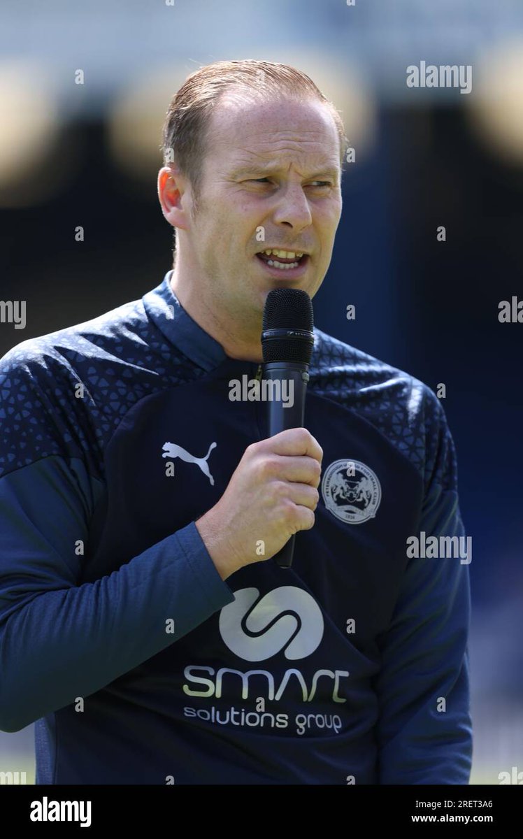 EmeraldPosh 🎩 tweet media