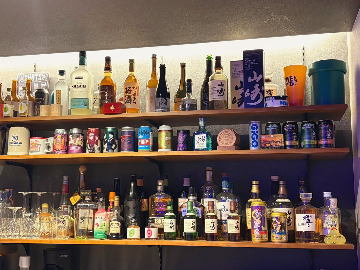04_Suzuki_'s tweet photo. もう引っ越して半年近く経ちそうですが…

「独身男性　家を買う。」ということで、
30までに家建てる目標達成しました！！

屋上、ゲームコーナー、バーカウンター、ガレージと完全に夢を詰め込んだ家にする事が出来ました。
ぜひ飲み来てください。

という事で、働いて働いて働いて働いてまいります https://t.co/uXmgtFE60z