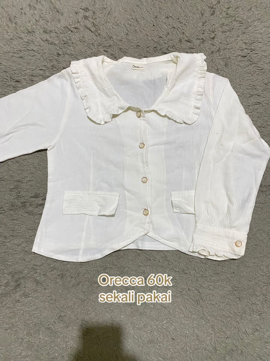 urfariess's tweet photo. gaes aku mau PRELOVED BAJU pakaian pribadi yaa, untuk detailnya boleh DM jangan malu malu🥰✨
📍Kota Tasikmalaya
- chekout lewat 🍊
- COD✅
 
#preloved #prelovedbaju #zonauangᅠᅠ #wts https://t.co/rWZha94jZQ