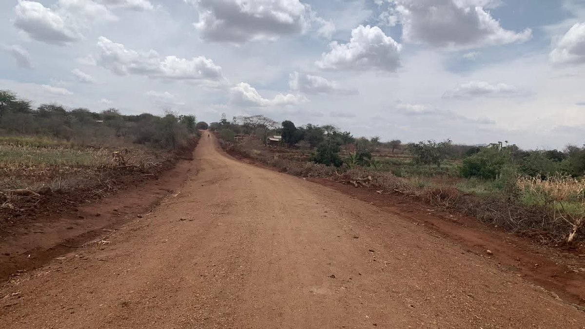 DerickM81284395's tweet photo. Good roads are vital for community development, acting as the foundation for economic growth, safety, and social connectivity. They boost local economies by facilitating trade, reducing transportation costs, and improving access to jobs
#MachakosCountyAddress https://t.co/27fsozBW5N