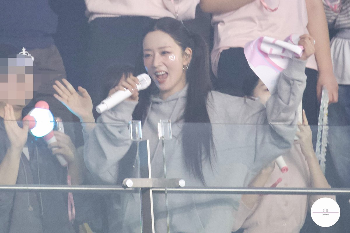 ApinkKm's tweet photo. 260222 The Origin : APINK
@Apinkbm #apink #보미 https://t.co/K3aafm9NzL