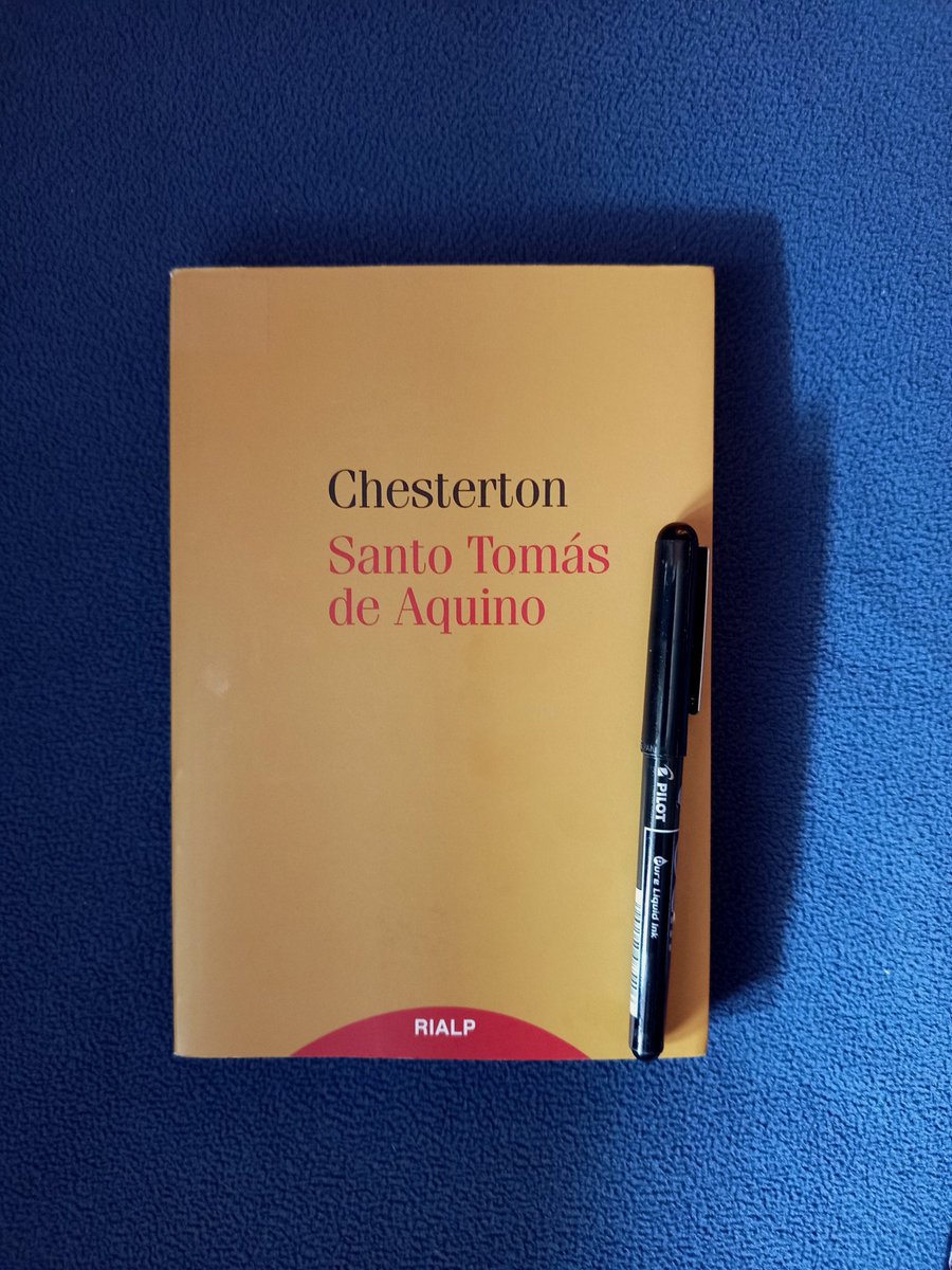 Jgom_23's tweet photo. Cuando le preguntaron que era lo que más agradecía a Dios, respondió con sencillez:«Haber entendido todas las páginas que he leído». https://t.co/NQoA2RaADU