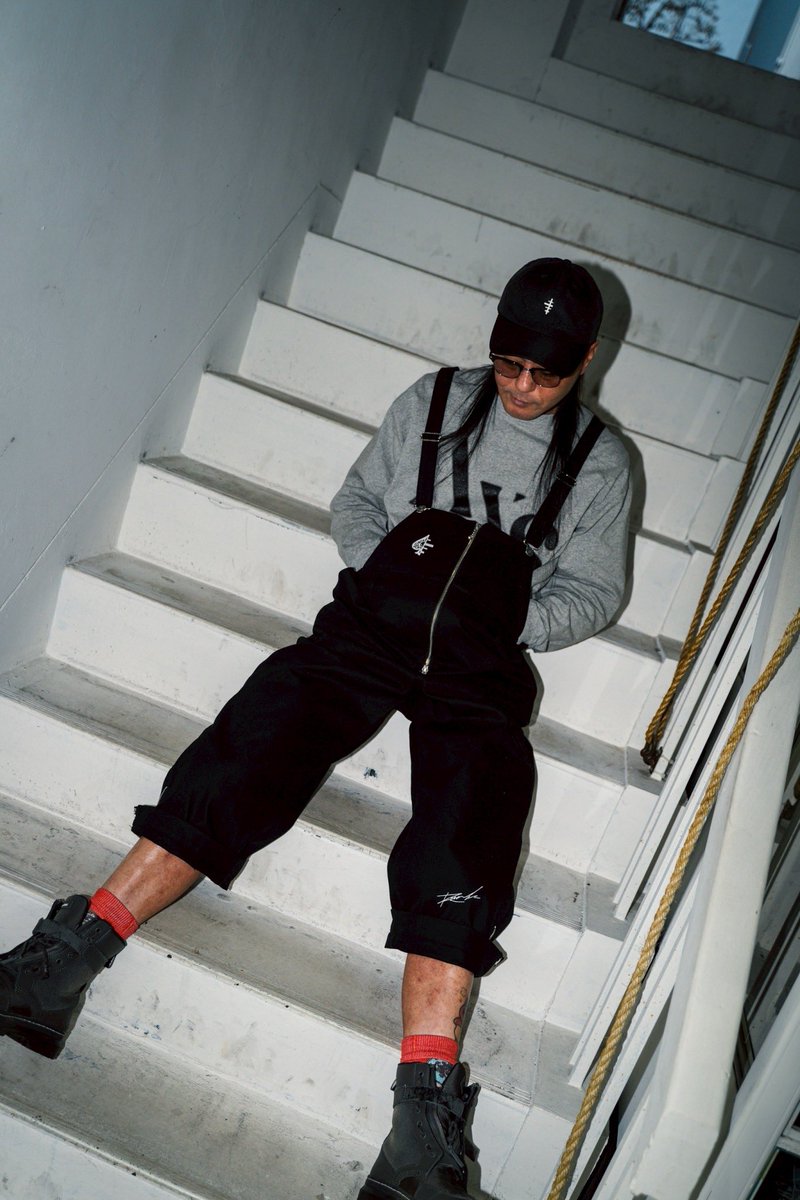 anoverlay_smack's tweet photo. 【Pre Order】
ANOVERLAY × SMACK ENGINEER 
"REVERB OVERALL"

先行予約受付中
受付期間は2/28迄!!!

https://t.co/qSx87yFz5k https://t.co/ZBdg79OsTW
