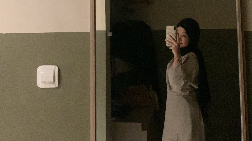 geevvoni's tweet photo. my fav jam tangan karena cocok banget buat yang pergelangan tangan kecil! pakai ini udah hampir setahun dan lumayan banyak yang notice katanya cantik jamnya 😆🤍

jam (beige): https://t.co/d5OzFBeNdM https://t.co/TR1Ktj59qZ