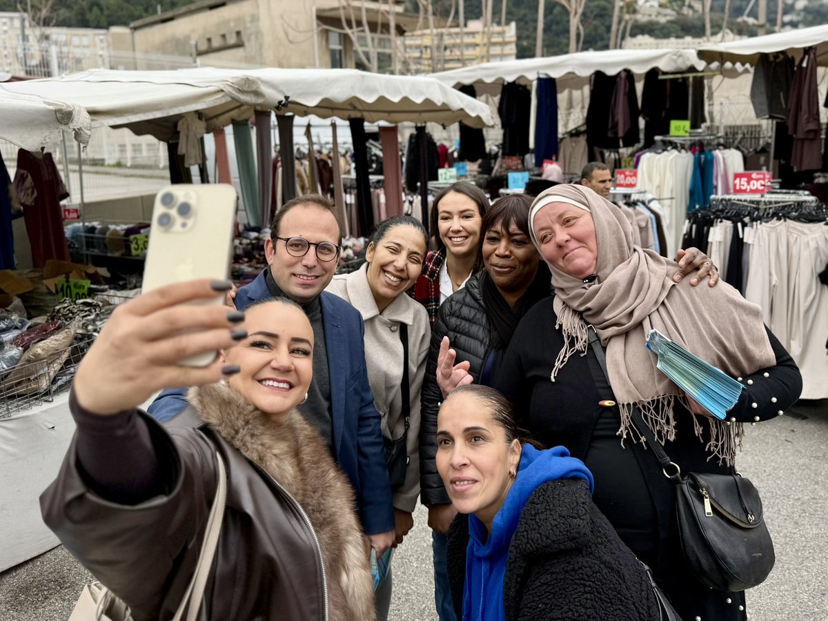 anthony_borre's tweet photo. Au marché de Bon Voyage et à Pasteur : merci pour votre soutien et votre confiance !
#TousPourNice https://t.co/a1VRNrfFoG