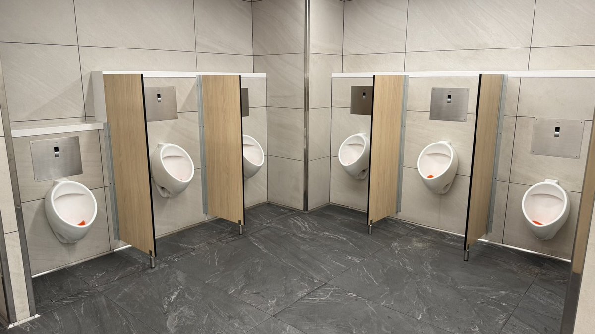 Andy Ellis tweet media