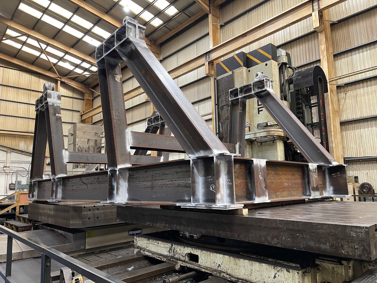 The Carbon Steel Fabrication measured 10m long x 4m wide x 2.4m tall. Our customer asked us to machine inline bores.

This scope and size were no problem for our large CNC horizontal borers, who can handle up to 12m length.

#teescomponents #CNCMachining #precisionmachining
[2/5]