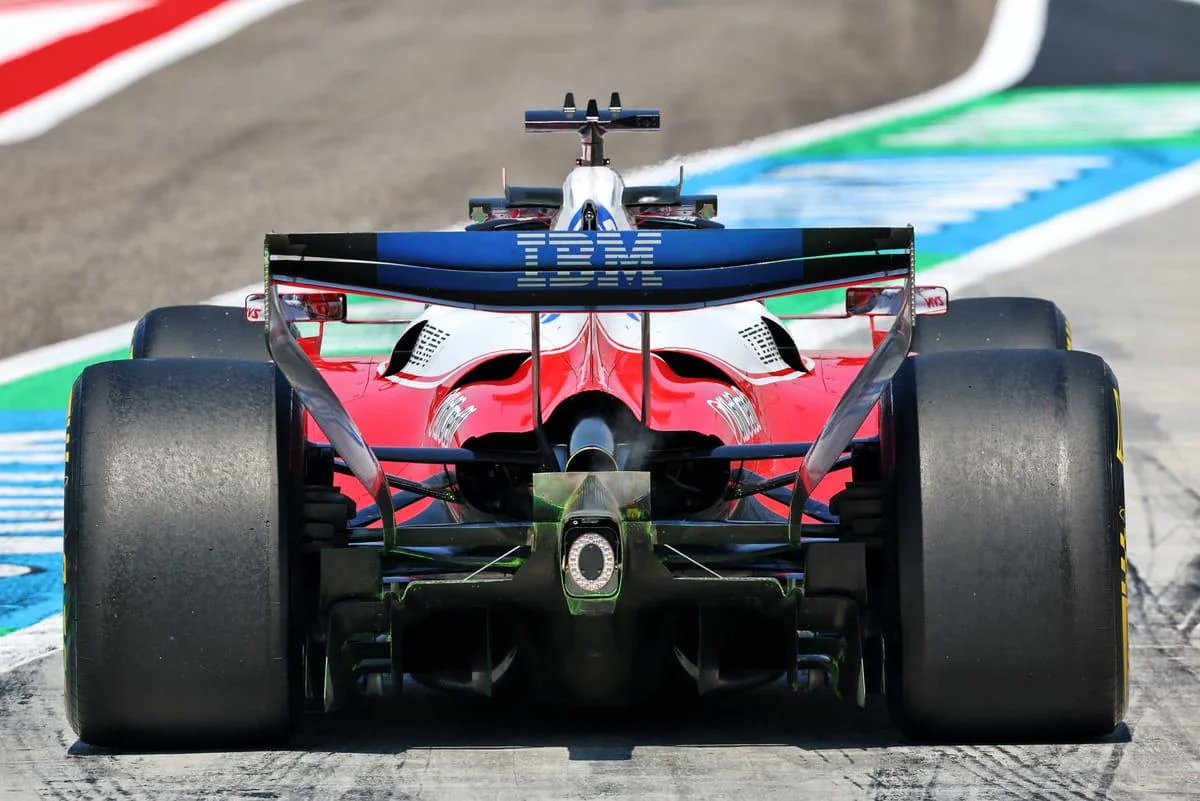Scuderiascoop's tweet photo. 🚨| EXCLUSIVE: Ferrari’s SF‑26 FTM/blown‑exhaust concept is a potential game‑changer. 

With whispers suggesting it could unleash up to 0.5 seconds per lap

📰| [@Motorsport_IT] https://t.co/s5V5H5pOMg