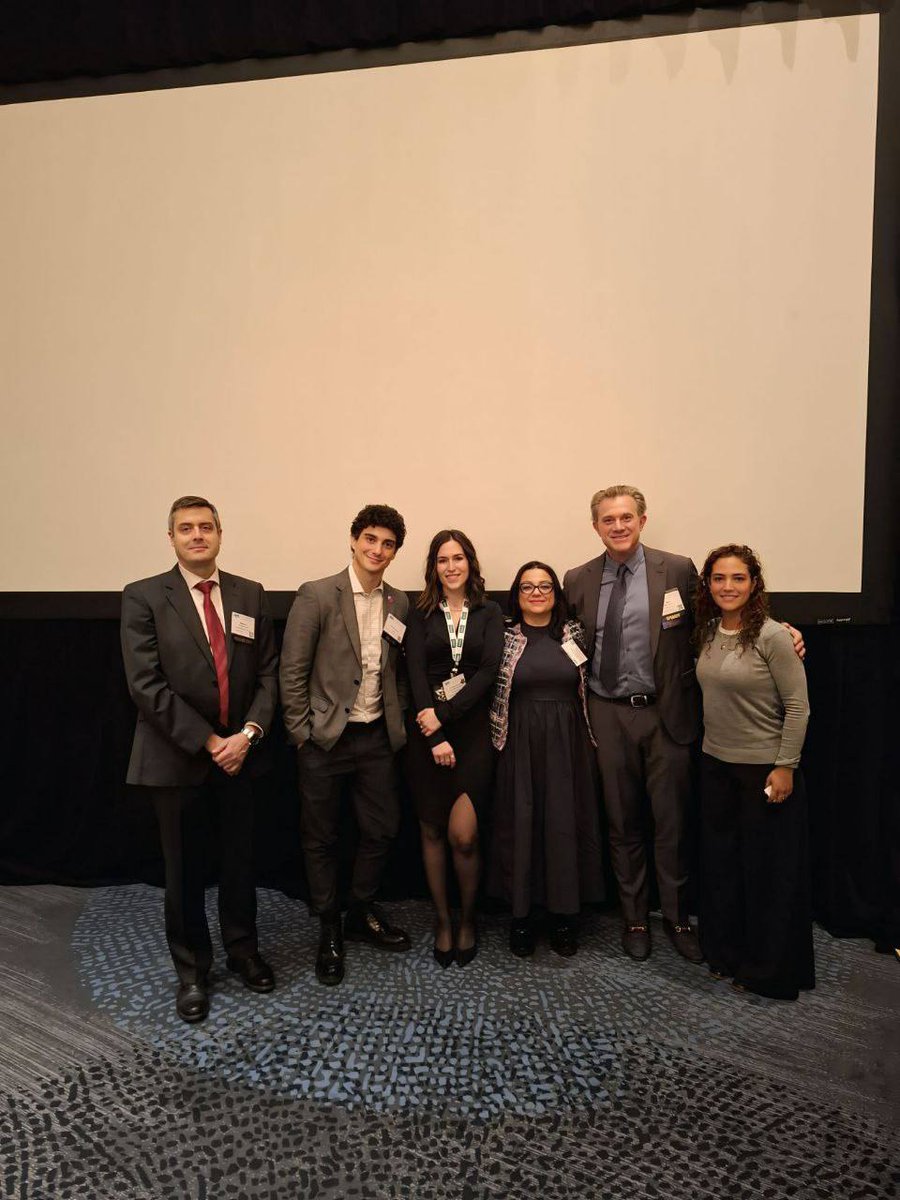 Coloriuris tweet media