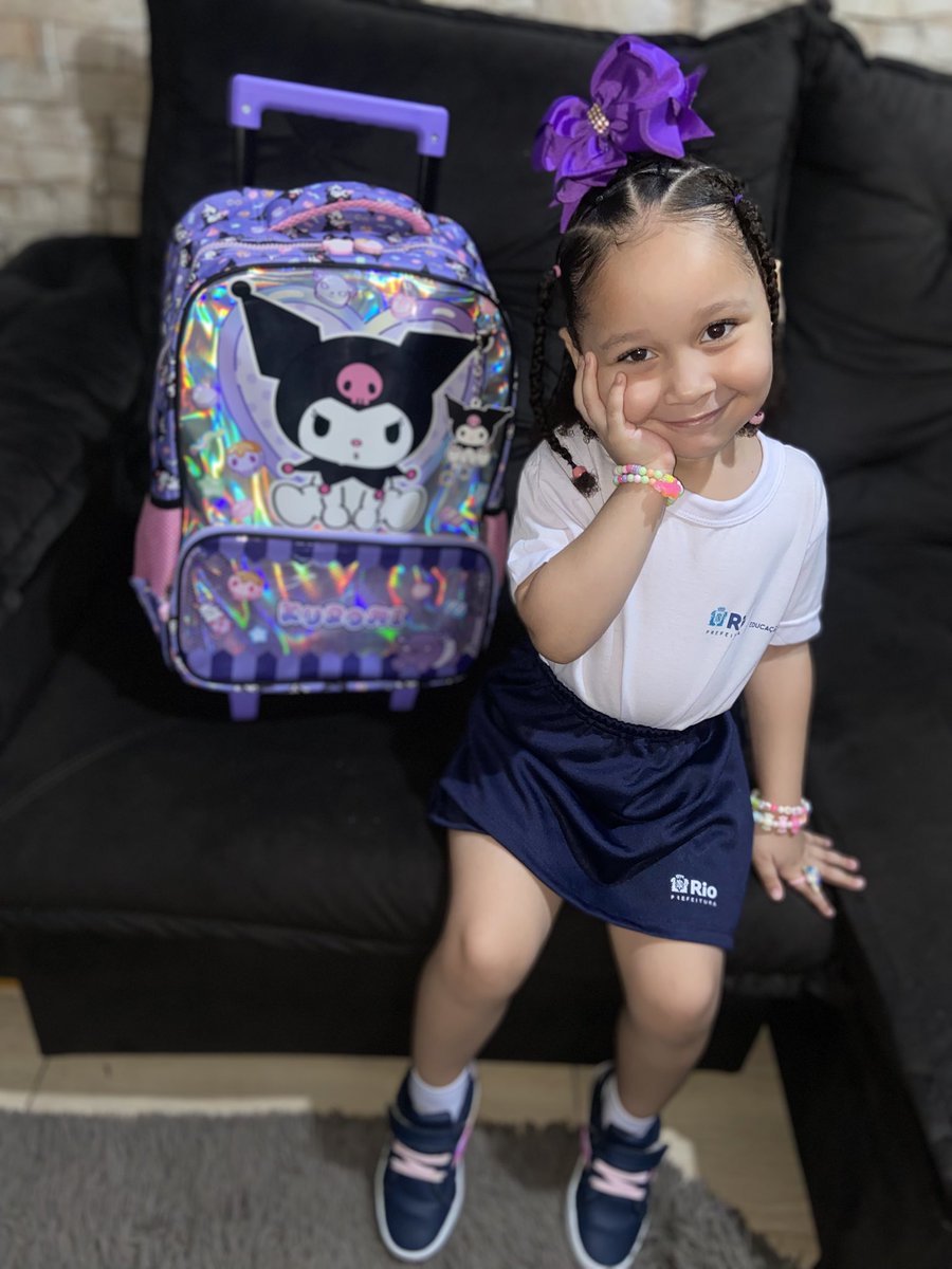 AnnyCaroline957's tweet photo. Volta as aulas da minha princesa 📚🥹💜 https://t.co/KXXA9vwkkK