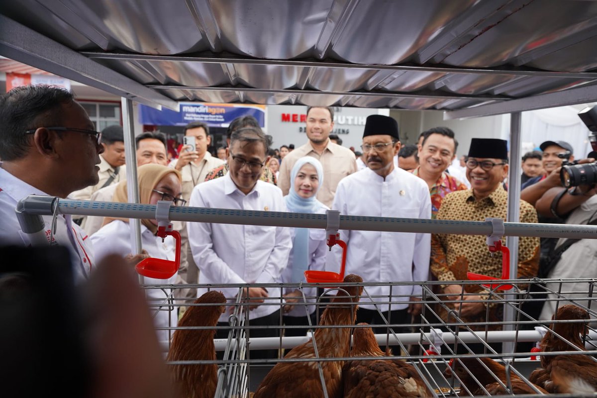 aidil5y's tweet photo. KOPERASI DESA MERAH PUTIH dari Rakyat untuk Rakyat Mensejahterakan Masyarakat Desa

@YandriSusanto
@SekretariatKabinetRI 
@BpsdmKemendesa

#PendampingDesaKuatkanKoperasiDesa
#KawalKoperasiDesaMerahPutih
#StopIzinBaruMinimarket https://t.co/XCMmfZpAYI