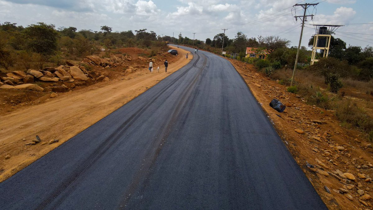 We have breathed new life to our urban centres through road network upgrading. This has also significantly seen a reduction in crime though lighting of our urban centres 
#MachakosCountyAddress