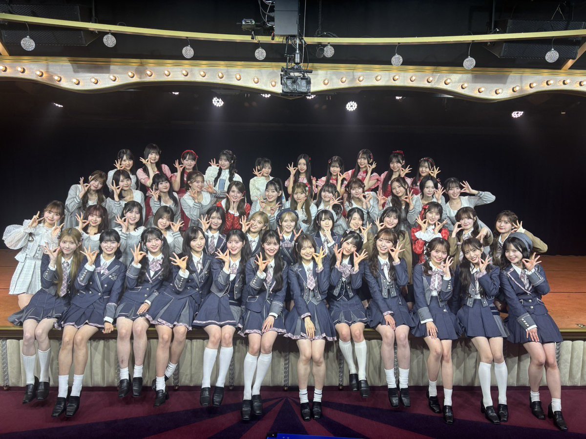 AKB48_名残り桜 発売記念配信 「向かい風」初披露いかがでしたか