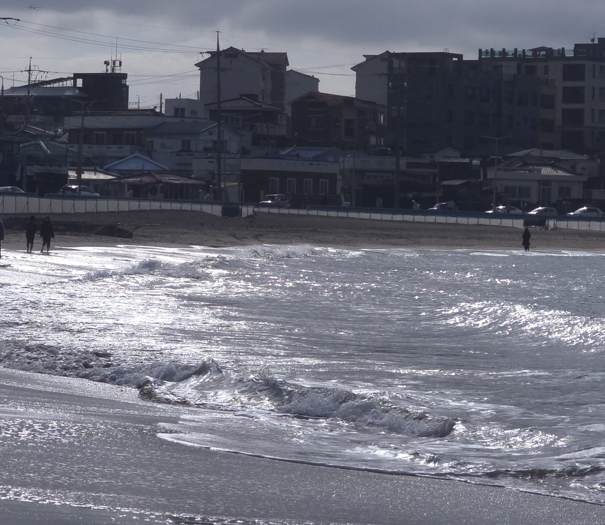 윤유니 tweet media