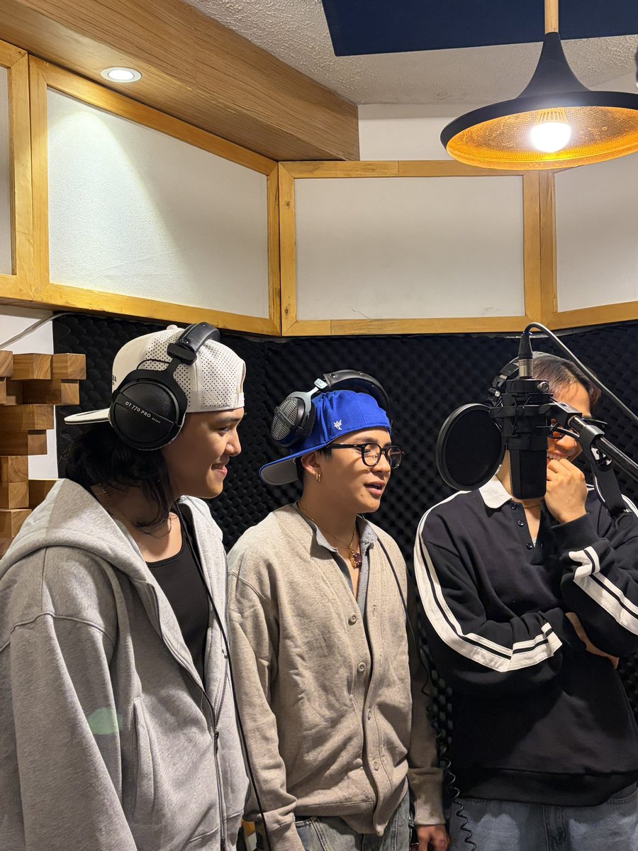 Stay tuned, Messties! 👀☀️🎶