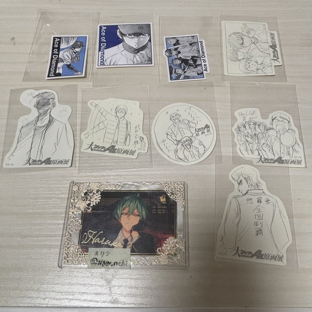 NNN_nchi's tweet photo. 【交換】ダイヤのA 原画展 福岡 ランダムダイカットステッカー ランダム挿絵ステッカー

譲
画像1

求
画像2.3 (挿絵は💕＞💖)

郵送希望です。
よろしくお願いします。 https://t.co/zhtDepTblP