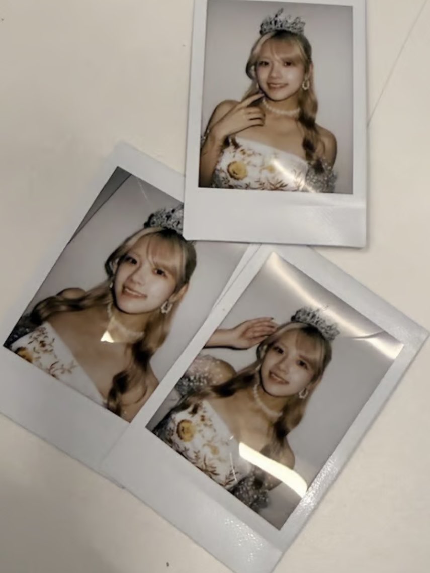 雪代美鳳　チェキ ドレス姿のチェキが 数量限定で販売スタートしました！👗🌟 本番とは