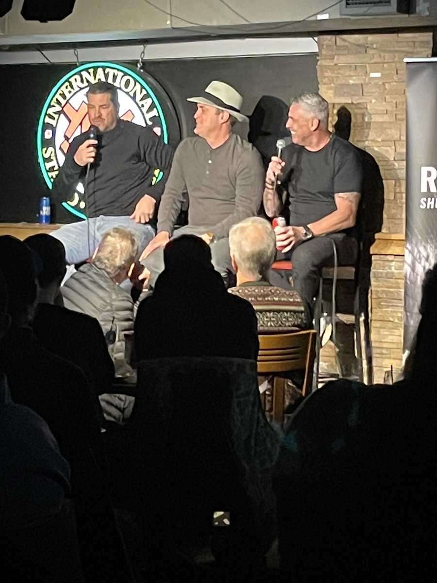 MattBarnaby3636's tweet photo. Thx to Yuk Yuks Ottawa for hosting us last night!! Great crowd and stories for a better cause!! https://t.co/P91ek49p1W