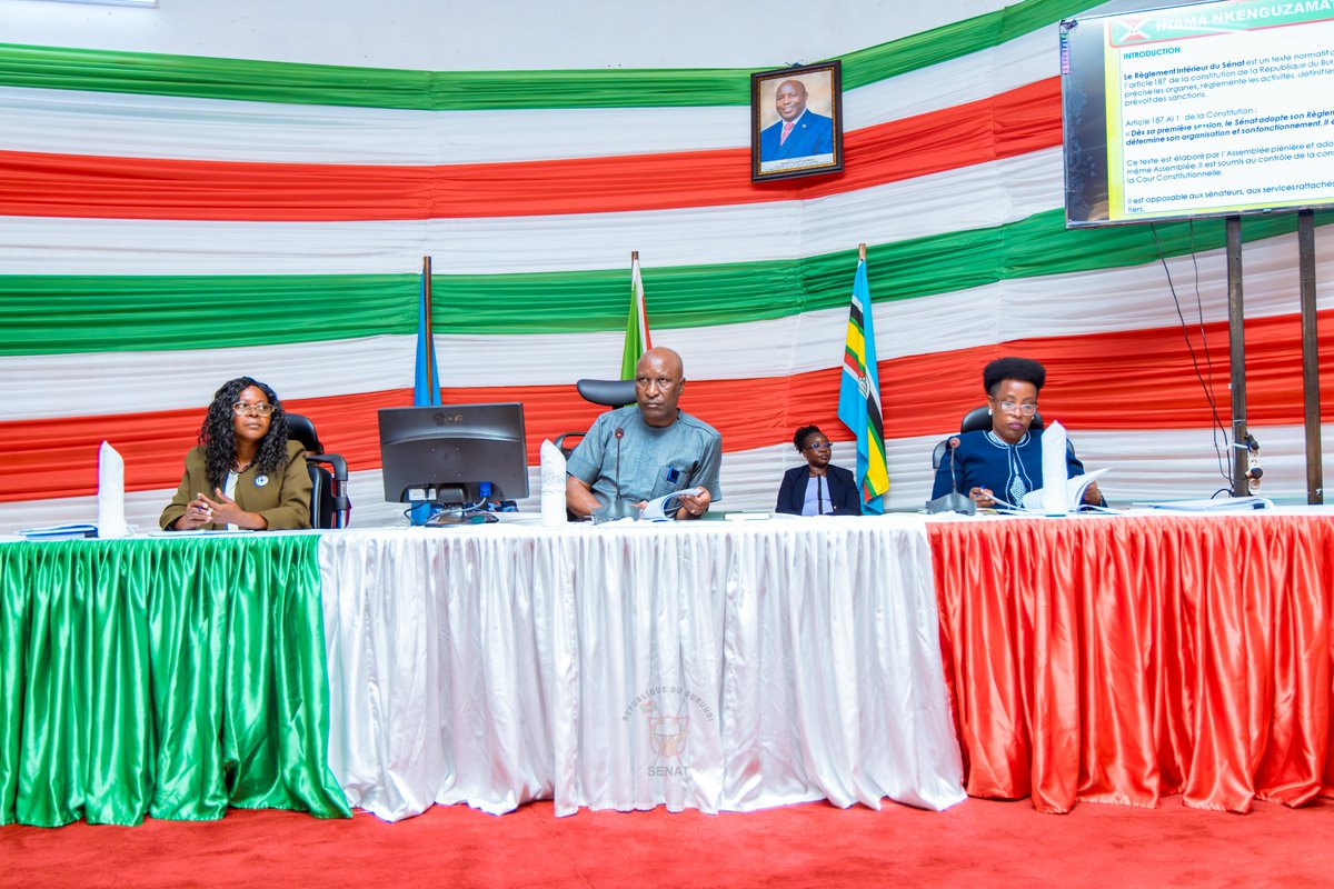 Burundi_senat's tweet photo. #Burundi: Dans le souci de renforcer la transparence, l'efficacité et la responsabilité au sein du @Burundi_senat, sous la houlette du Très Honorable Gervais NDIRAKOBUCA, Président de cette Institution, se tient, à @Gitega, un atelier de renforcement des capacités à l'endroit des sénateurs et certains membres du personnel de la Chambre haute du Parlement. 

Les thèmes présentés lors de cet atelier sont centrés sur le Règlement Intérieur du Sénat; le Statut du personnel du Parlement; les principes d'éthique et de déontologie; le Manuel des procédures administratives, comptables et financières et bien d'autres textes réglementaires.