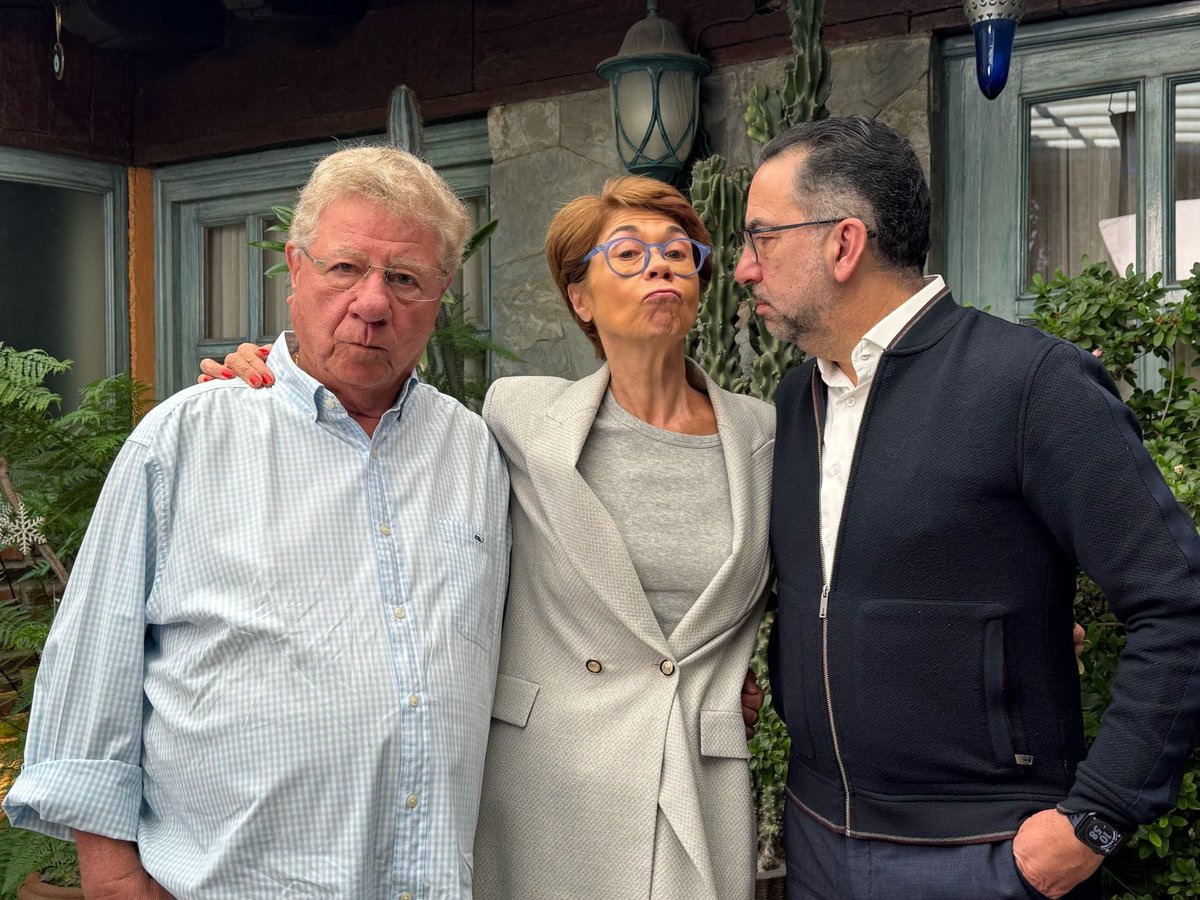 𝐉𝐚𝐯𝐢𝐞𝐫 𝐋𝐨𝐳𝐚𝐧𝐨 𝐀. tweet media