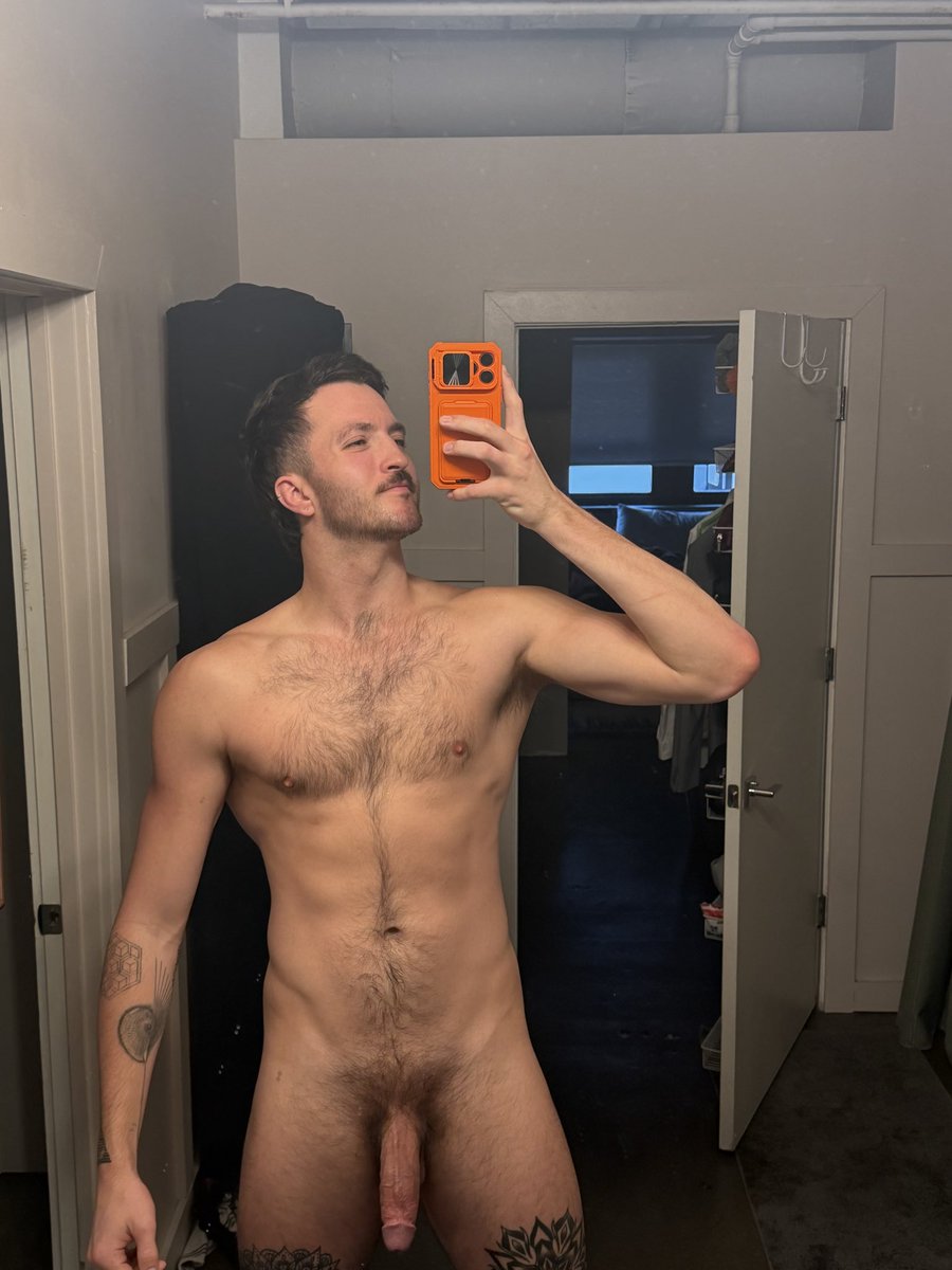 Naked Neighbor tweet media