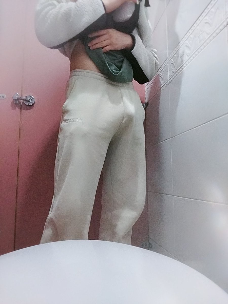 hiiambin's tweet photo. 누나 나 내일 서울가는데 
저녁에 공짜 디저트로 저 먹고 갈래요?
제가 ���저트 맛집으로 데려가줄께요
디엠 부탁드려요 ㅈㅂ
#멜섭 #ms #fd #펨돔 #서울 #맘눌뎀 https://t.co/WWsGY5c7cZ