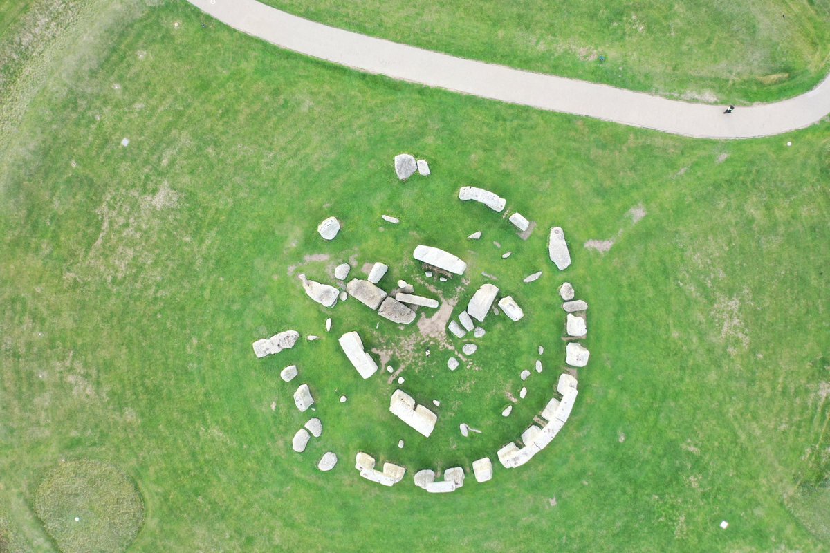 Just in case you haven’t visited Stonehenge  🤩 here are some images I took with a DJI Mavic Pro!
