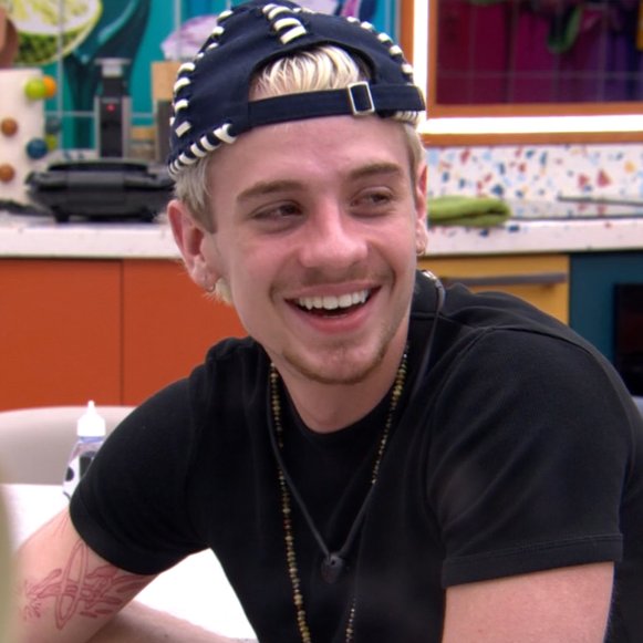 ele é só um bebê, genteee 🥰📷
<a href="/julianofloss/">JULIANO FLOSS 🐉</a> 

#BBB26 #TeamFloss