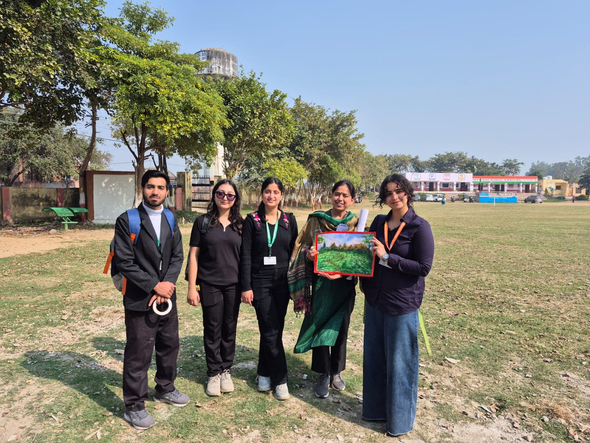 Ku53684851Rahul's tweet image. Unnat Bharat Abhiyan activities held at school: Poster Making &amp;amp; Environmental Awareness Lecture to inspire students for a cleaner and greener future. Young minds learned the importance of protecting nature. #UnnatBharatAbhiyan #EnvironmentalAwareness #PosterMaking
 @unnatbharat