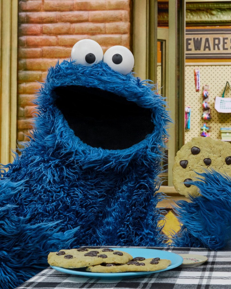 Cookie Monster tweet media