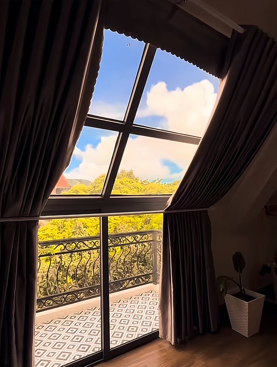 VivuStay's tweet photo. Đố cả nhà những góc xinh xắn này là của homestay nào? Bật mí: 4 ảnh này là của 2 căn và 2 địa điểm lận đó nha! Đợi bài sau tụi mình bật mí nhé 💕
#VivuStay #ReviewReal https://t.co/crZwG1RfbQ