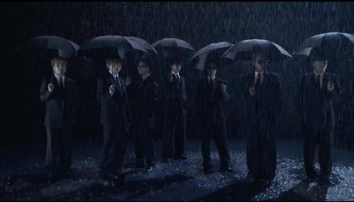 t_3_jsb's tweet photo. これがこう…
MATEの墓参り…？🌹

#三代目JSOULBROTHERS #ThroughTheRAIN #JSB3_ONE https://t.co/TsliaxVMYo