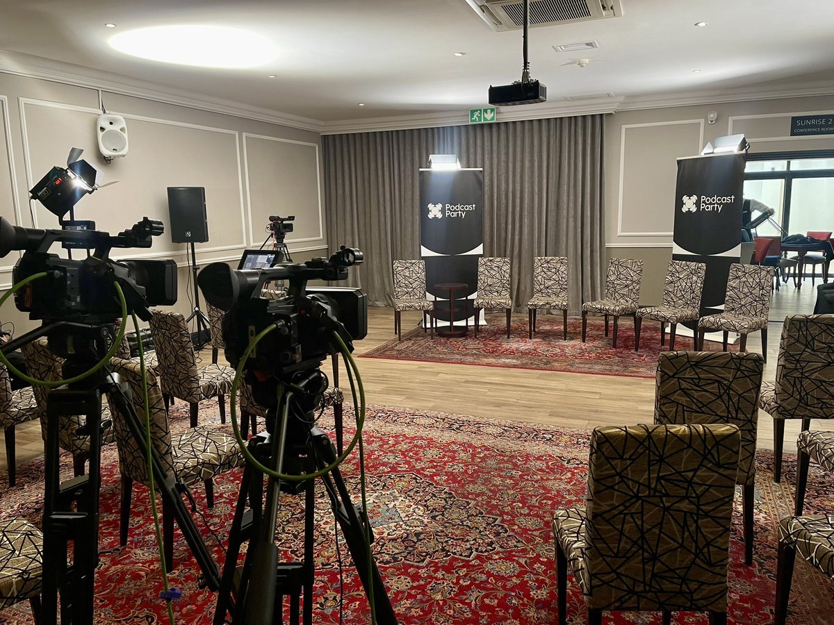 Podcast Party tweet media