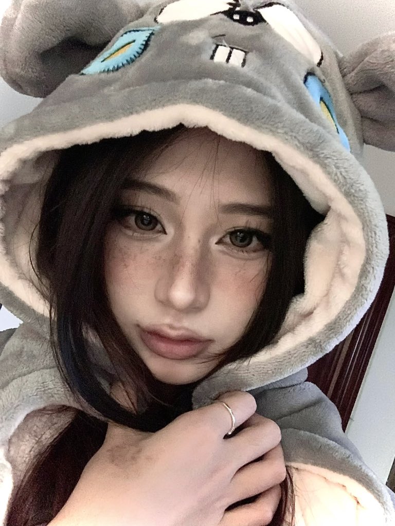 Eden tweet media