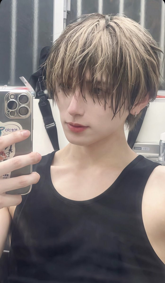 hayato999_'s tweet photo. やっぱり俺だけ見て欲しい。 https://t.co/HkRy5ZCt4Z