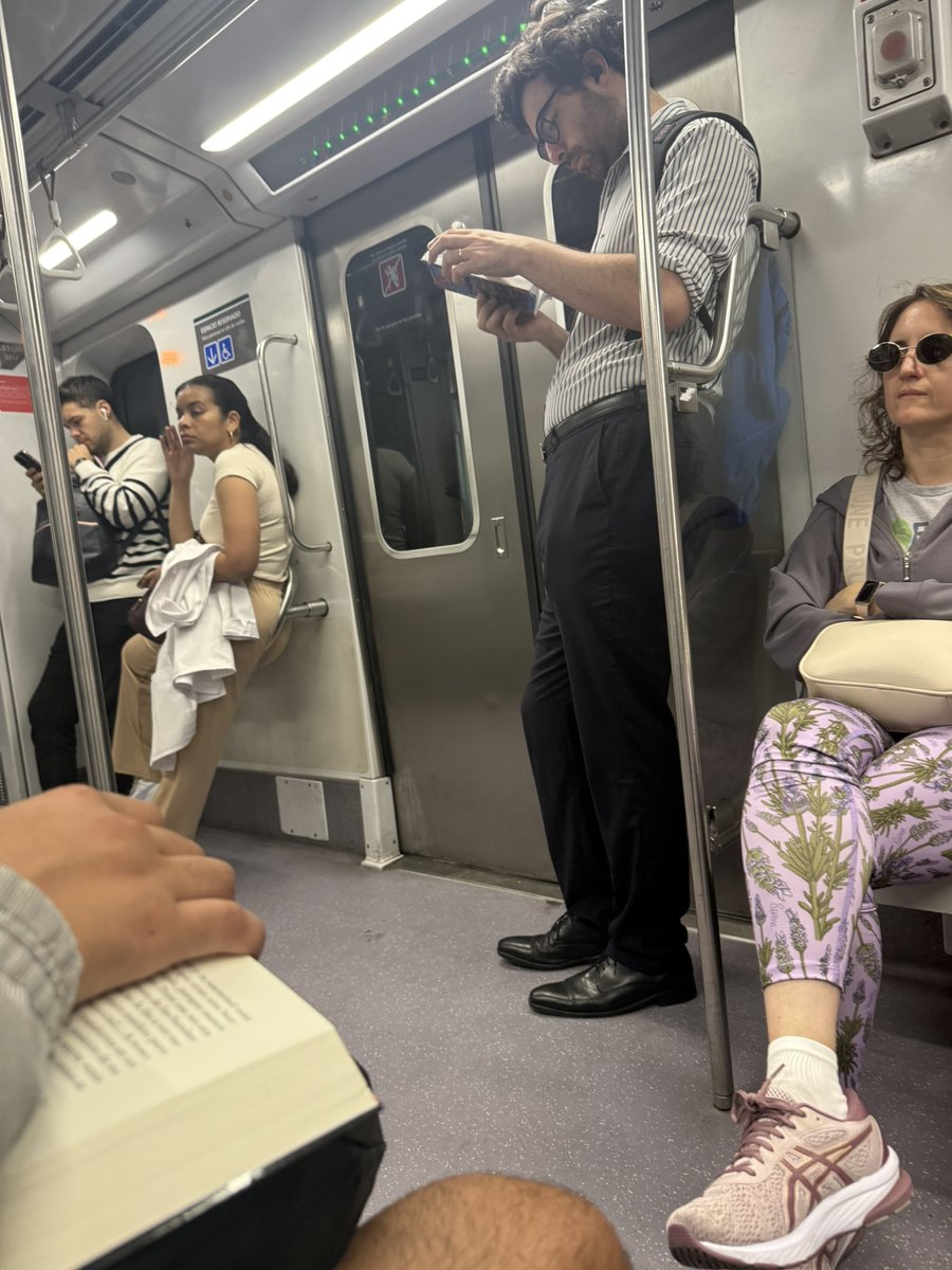 Sublecturas tweet media