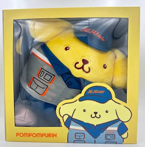 Finally bought this stupid guy after months of looking at him on eBay. I would love the whole set but I can’t pass up on the mechanic.