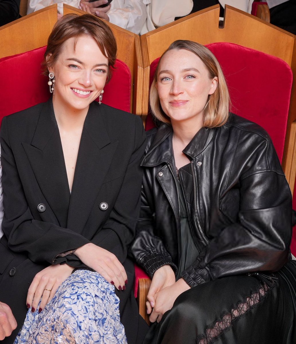 Emma Stone and Saoirse Ronan