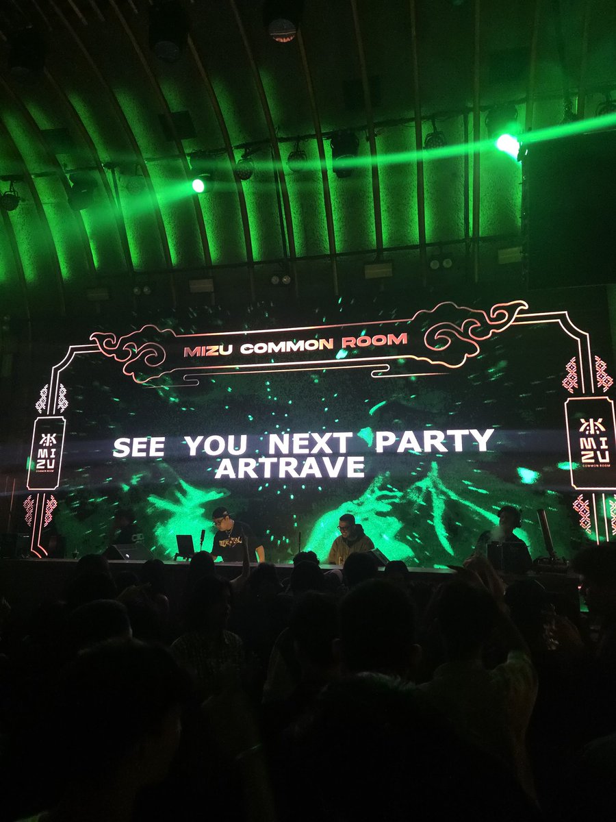 dery 911 tweet media