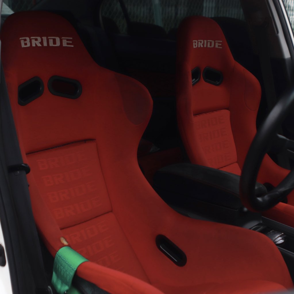 純正シートキャンセル界隈 気づいたらZETA3が2脚化されてたのが去年の