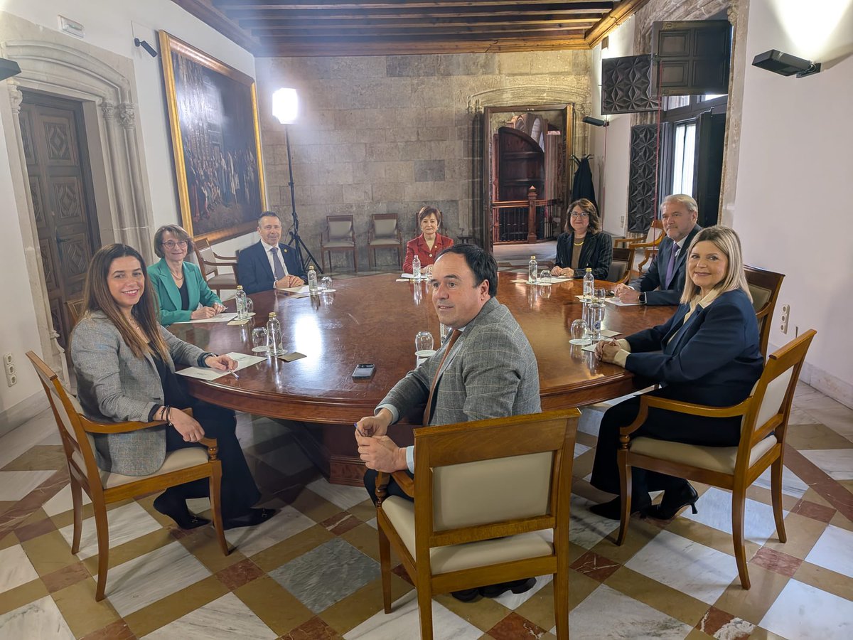 RectorUMH tweet media