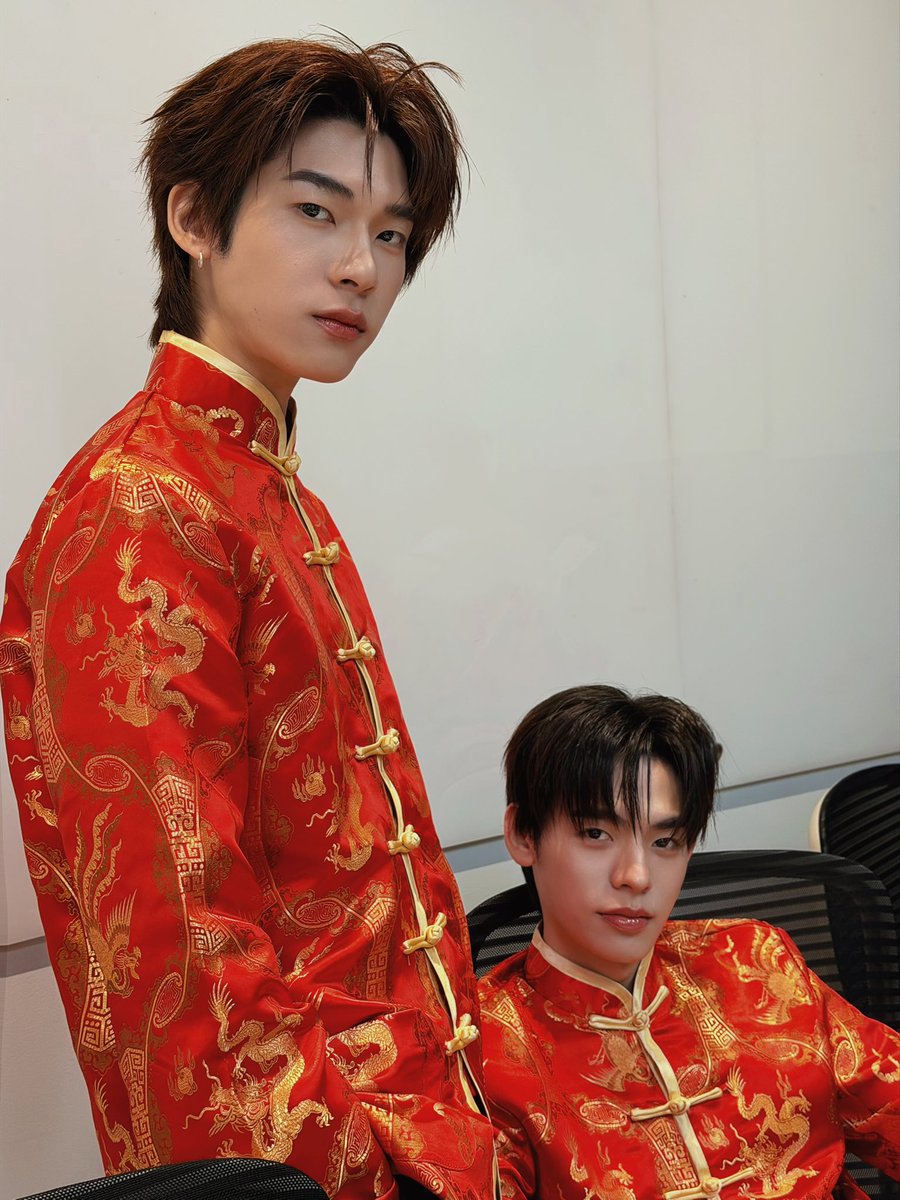 วันนี้เป็นหนุ่มจีนค้าบ

GOHAIRxTEETEEPOR
#GOHAIRท่องยุทธภพxTEETEEPOR