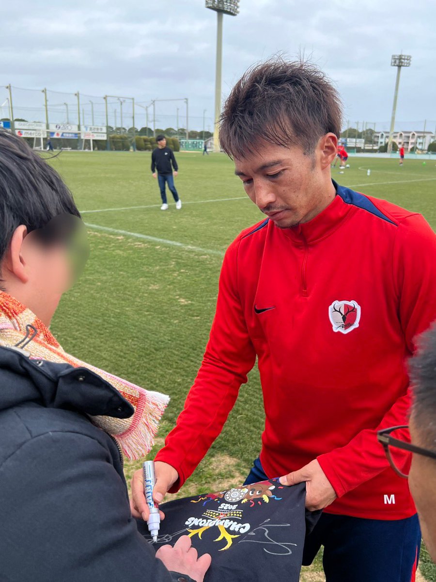 練習見学をして優勝記念グッズにサインをいただきました✍✨️ 憧れの