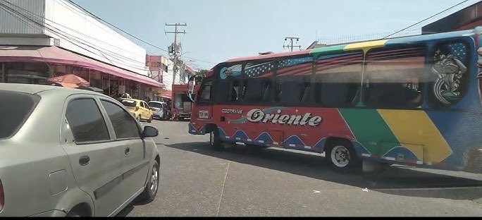 A propósito del ataque a bala en el centro de Barranquilla contra despachador de bus:

Todas las semanas muere al menos una persona en Barranquilla y el Atlántico al negarse a pagar extorsión.

Dejen de pensar en Malecón y Fórmula 1…

<a href="/hjimenez56/">Henry Jiménez</a>, <a href="/laprimicia_/">La Primicia 🌏</a>, <a href="/JNeiraN/">JAIME NEIRA NEIRA🇨🇴 🇵🇸</a>