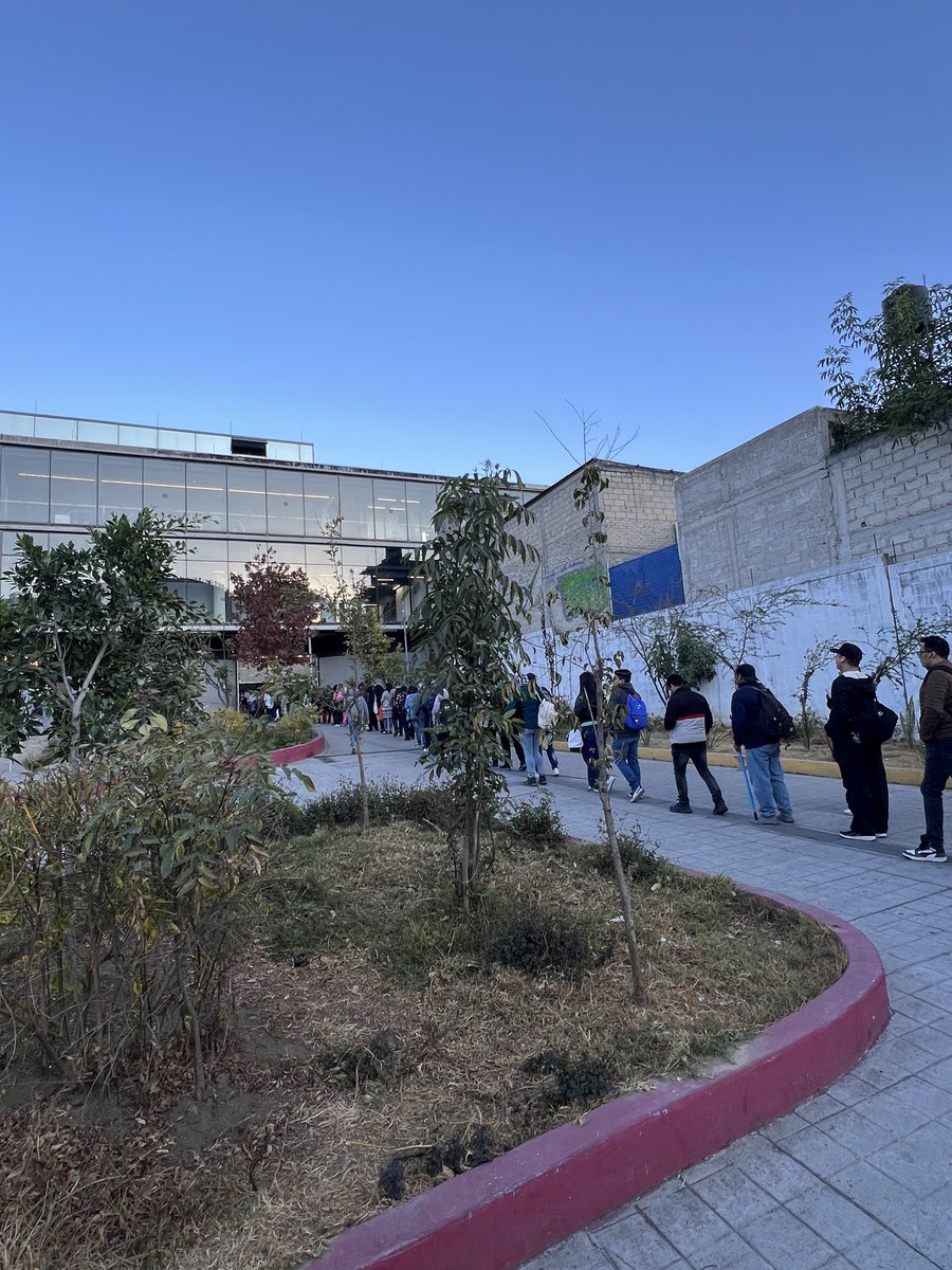 Igor Morett tweet media